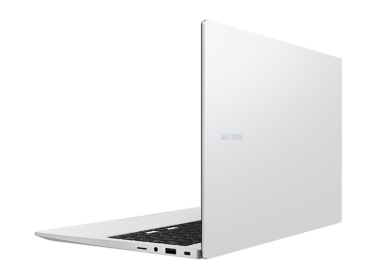 Galaxy Book4 Intel Core 5 Intel Graphics 8GB RAM 512GB 15.6" Silver